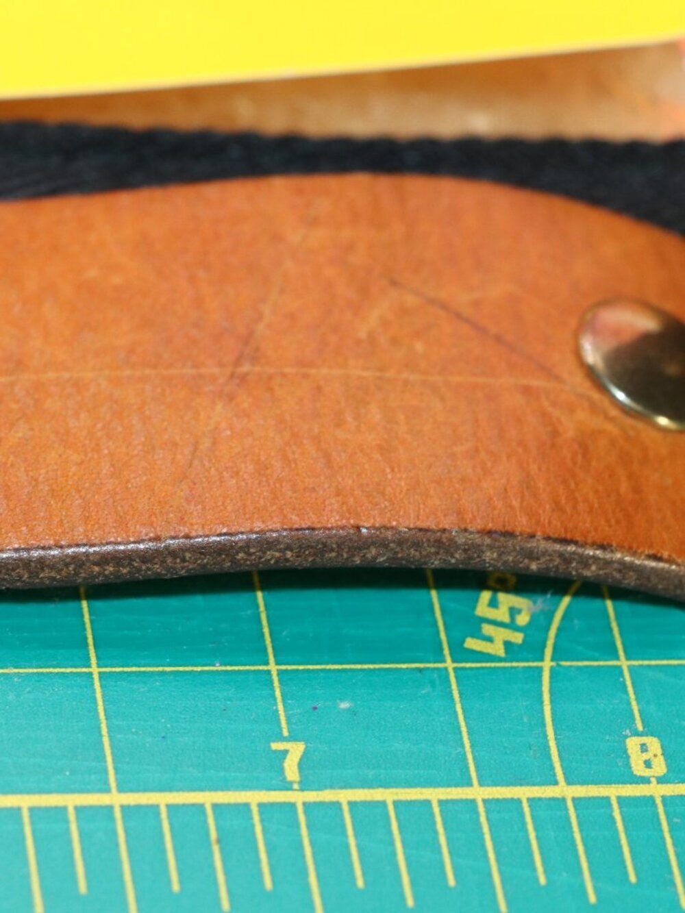 Vntg. Old Navy Genuine Italian Leather Made in the USA Bracelet w/Floral Theme - Picture 4 of 5